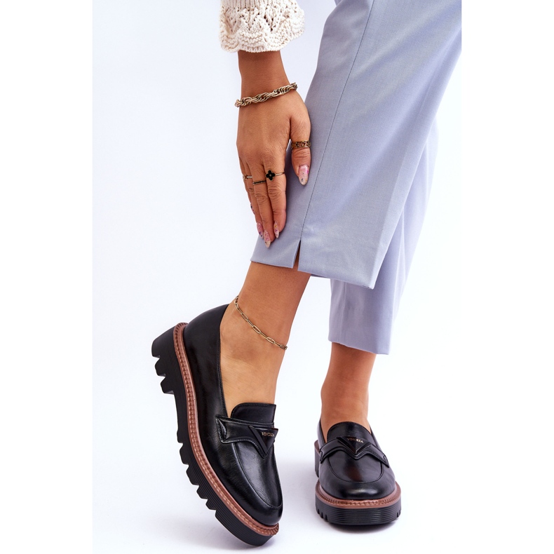 Vinceza Mocassim feminino de couro na plataforma com decoração preta Jonett preto 1