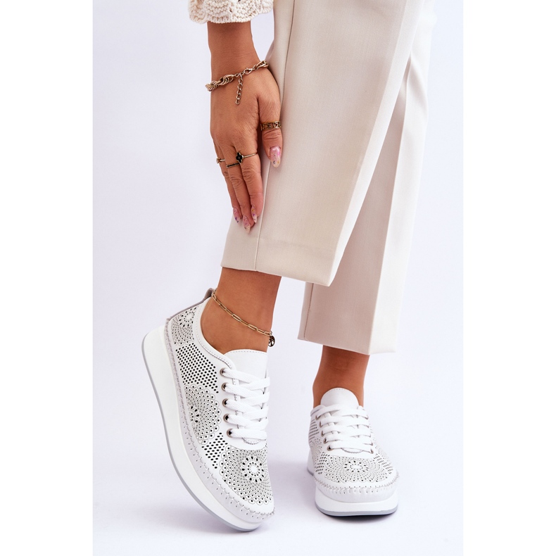 Vinceza Sapatos esportivos femininos de couro vazados branco Marea 1