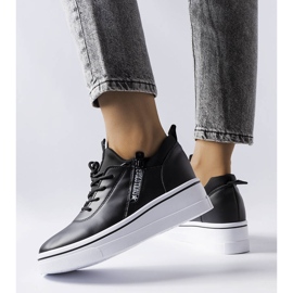 Tênis preto com salto baixo Mathieu 1