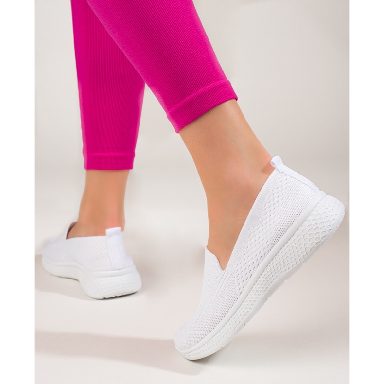 Calça feminina em tecido com solado grosso Shelovet preto branco 2