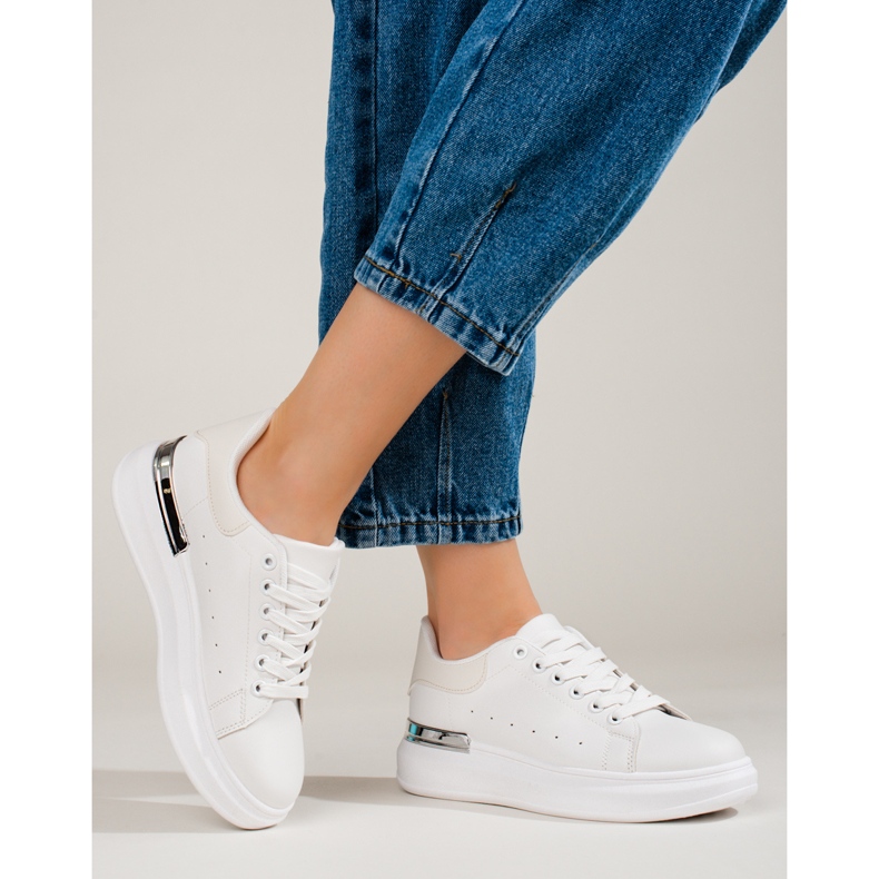 Sapatos esportivos femininos em uma plataforma alta branca Shelovet branco 1