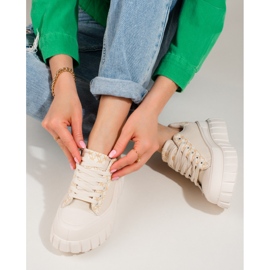 Tênis creme feminino em plataforma alta Shelovet bege 1