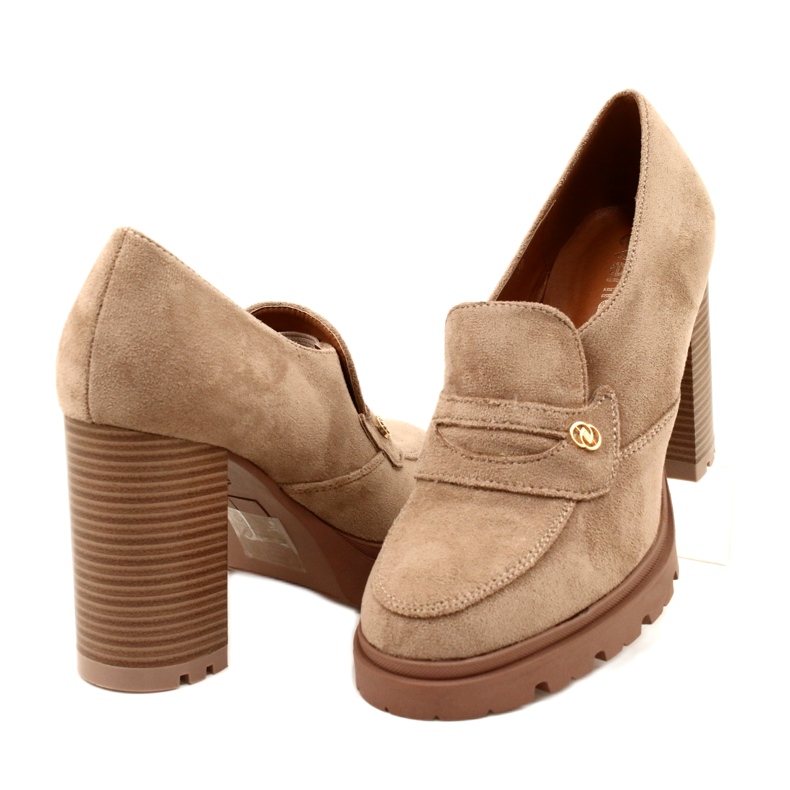 Evento Mocassins da moda na plataforma e barra bege 4