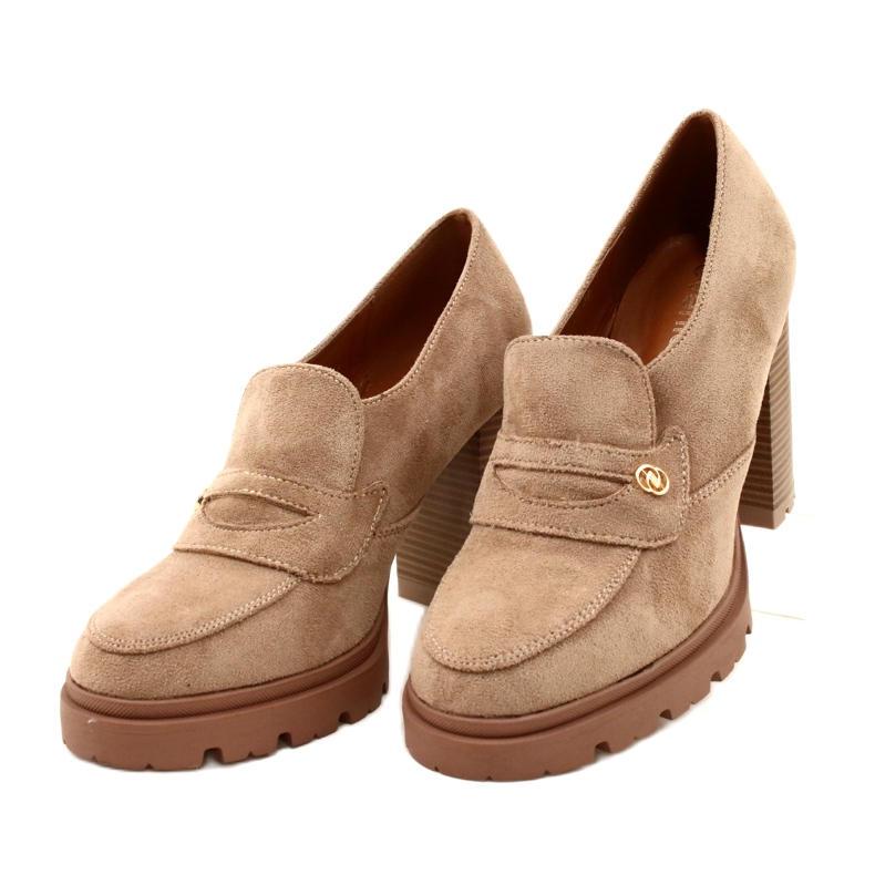 Evento Mocassins da moda na plataforma e barra bege 3