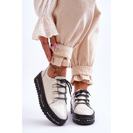 S.Barski Tênis esportivo bege Chantal laqueado 1