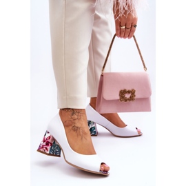 Lewski Shoes Escarpins de couro com salto decorativo Leski Shoes 2608/K White Peas branco 2