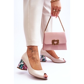 Lewski Shoes Sapatos de couro com salto decorativo Leski 2608/K bege pérola 2