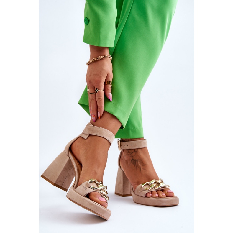 Lewski Shoes Sandália feminina de camurça com salto maciço Leewski Shoes 3207 bege marrom 2