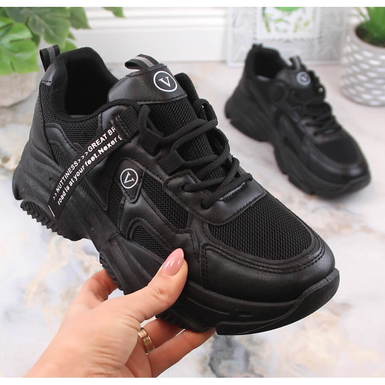 Calçado esportivo feminino tênis Vinceza 13577 preto 1