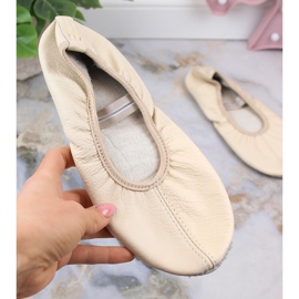 Sapatilhas de balé de mulher em pele com elásticos bege Nazo NB02 1