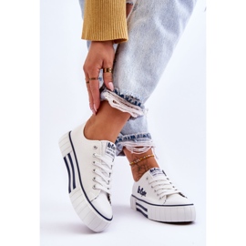 Tênis feminino On The Platform Lee Cooper LCW-23-31-1802L branco 2