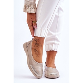 Ballerinas bege de couro feminino 1