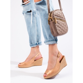 W. Potocki Elegantes sandálias de cunha da Potocki bege 1