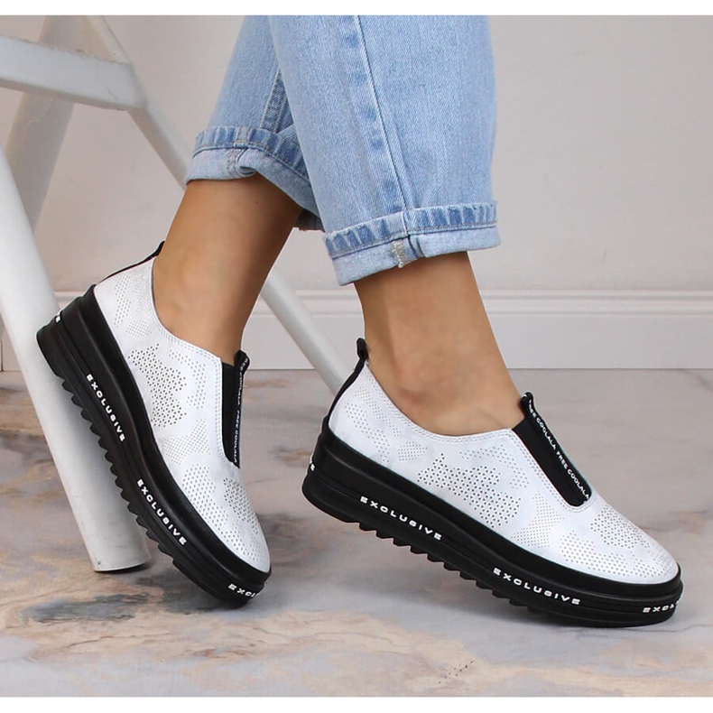 Sapatos confortáveis ​​de couro sem cadarço vazados prata S.Barski LR29089 1