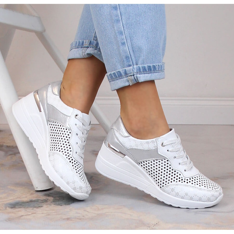 Sapatos de salto alto confortáveis ​​de couro branco S.Barski LR29587 1