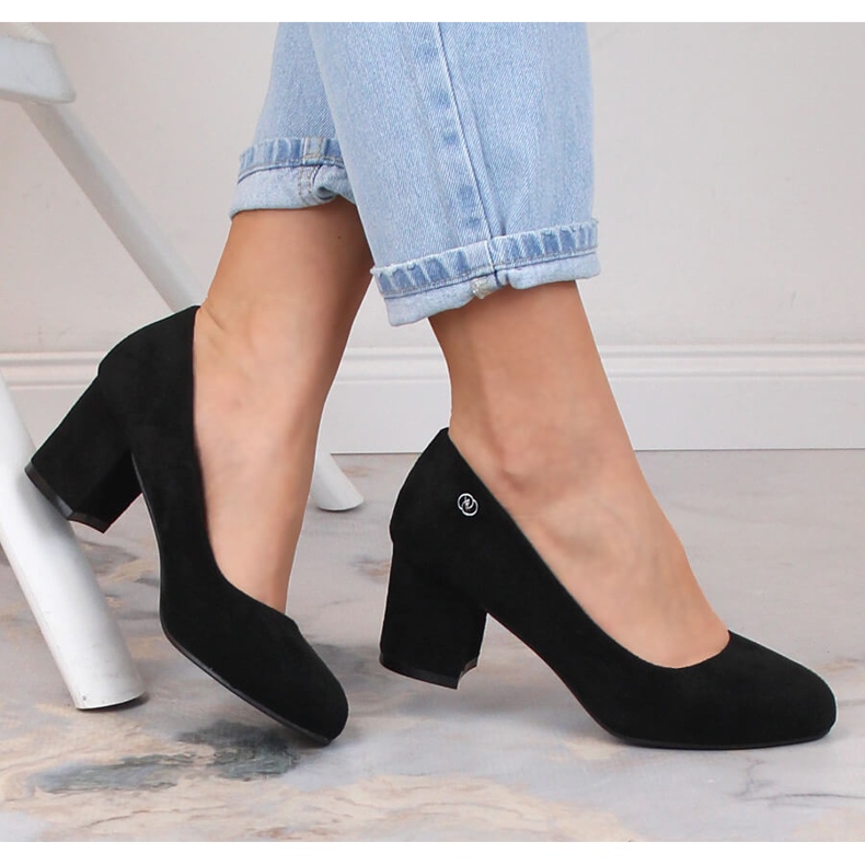 Sapatos de camurça pretos de mulher eVento 5952 1