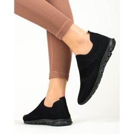 Tênis esportivo Shelovet em tecido preto vazado 1