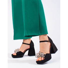 Sandália salto bloco preto com brilhantes Shelovet 1