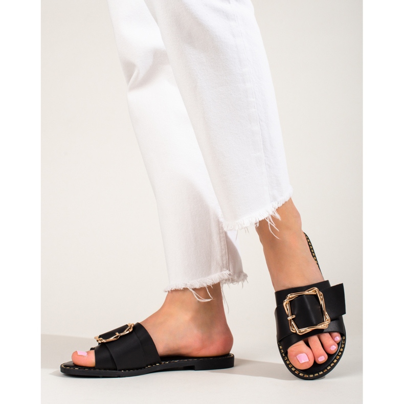 Chinelos pretos elegantes com fivela Shelovet 1