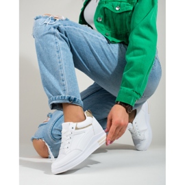 Tênis branco com cunha escondida da Shelovet 1