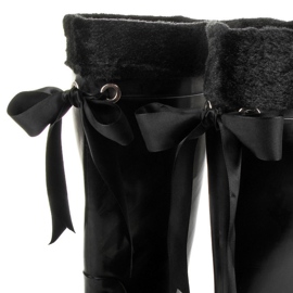 Botas altas com isolamento preto 1 Botas altas com isolamento preto 1
