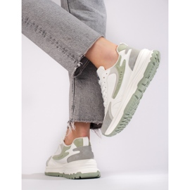 Tênis feminino com sola grossa Shelovet branco 2