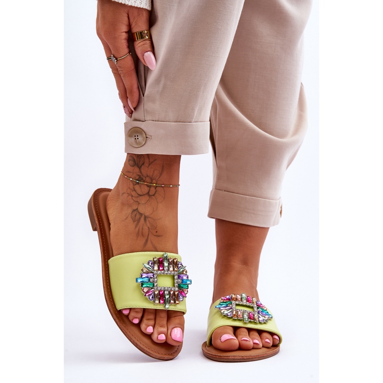 Chinelos femininos da moda com decoração Halsey verde 1