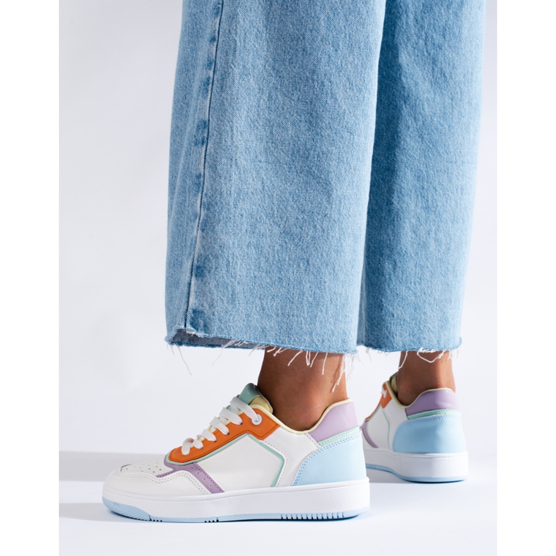 Sapatos desportivos multicoloridos Shelovet para mulher branco 1