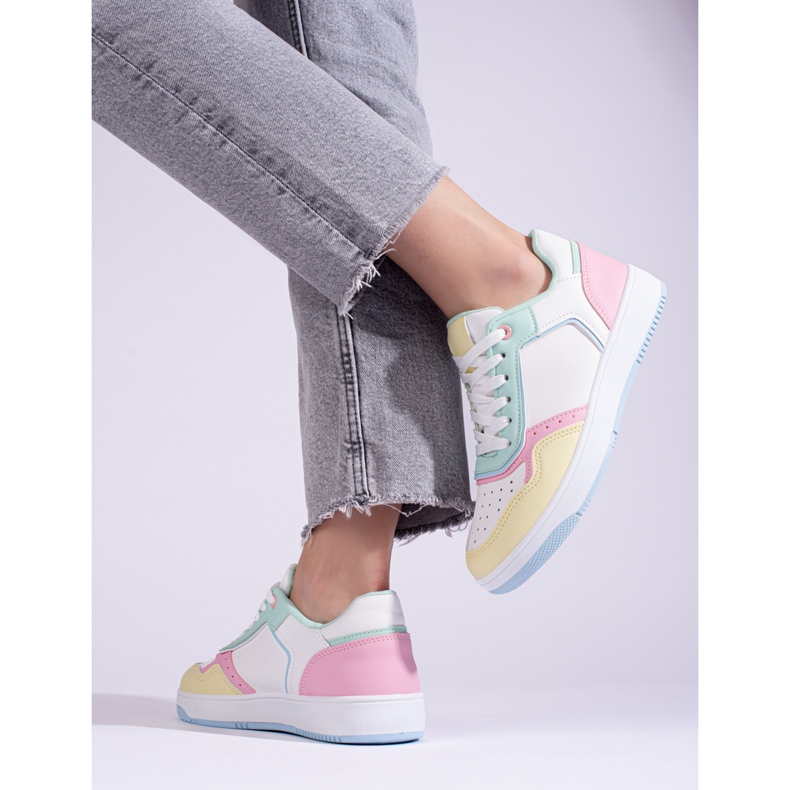Sapatos desportivos multicoloridos Shelovet para mulher branco 1