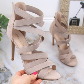 Sandálias femininas de camurça bege salto alto Potocki LE20016 1