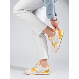 Sapatos desportivos de mulher Shelovet bege 2