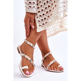 Sandália Feminina Com Conchas Decorativas Branco Verdem 2