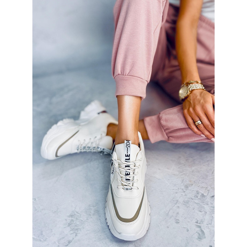 BM Tênis Kiraly Bege 2