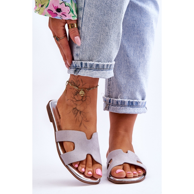 Chinelos de camurça clássicos femininos cinza Evana 2