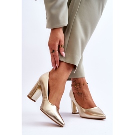 Bombas clássicas em barra Elizabeth dourada ornamentada dourado 2