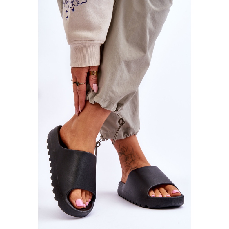 PS1 Chinelos de plataforma da moda pretos Estella 2