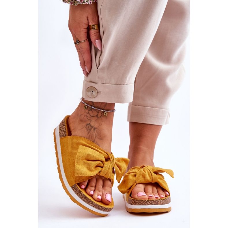 PG1 Chinelos de plataforma amarelos So Comfy 1