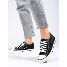 Tênis preto clássico de couro ecológico Shelovet 1