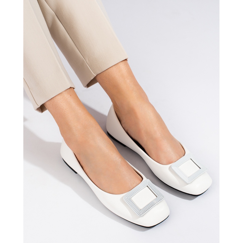 Bailarinas brancas de mulher com decoração Shelovet branco 1