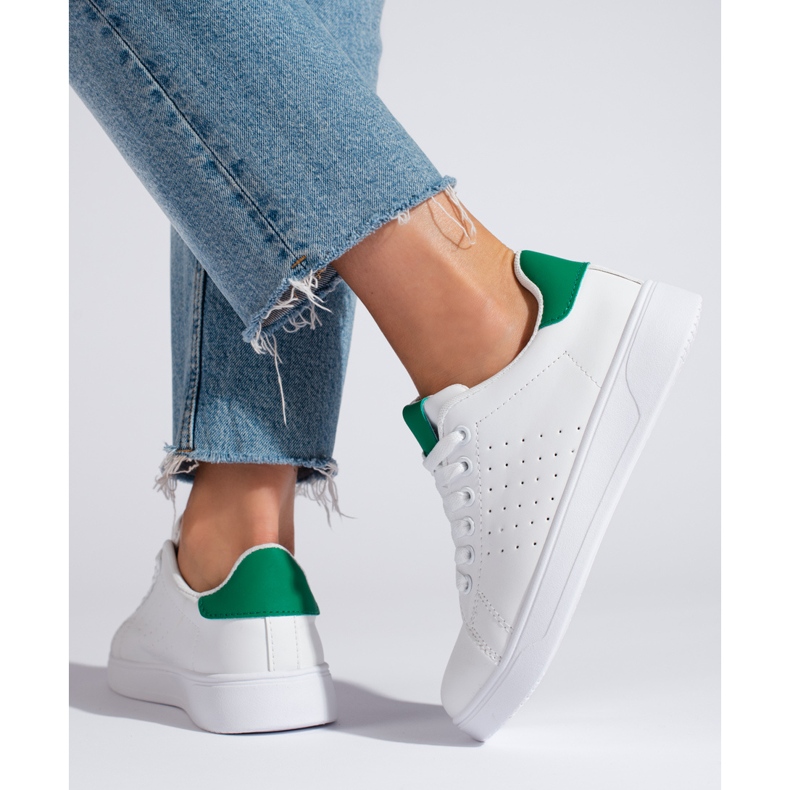 Sapatos desportivos Shelovet brancos e confortáveis ​​para mulher 1