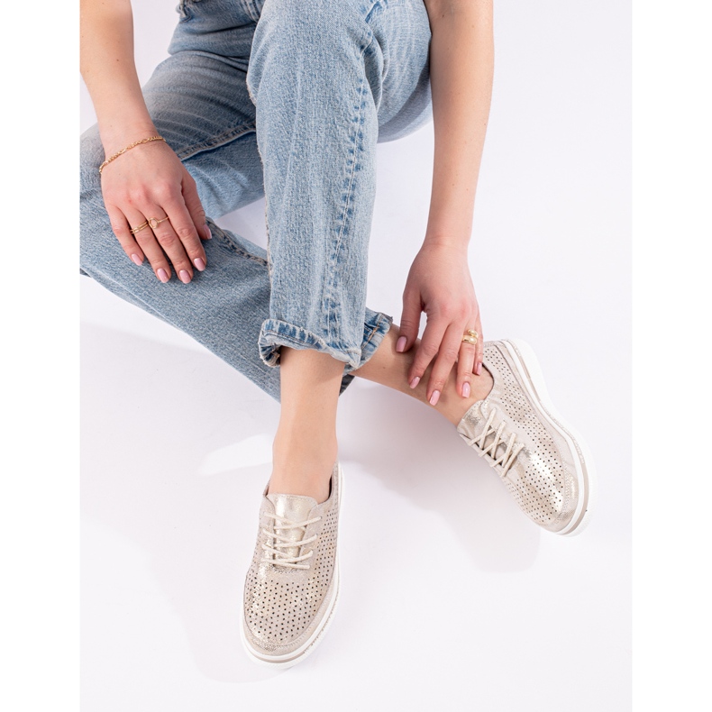 Sapatos femininos de couro vazados na plataforma dourada Shelovet dourado 1