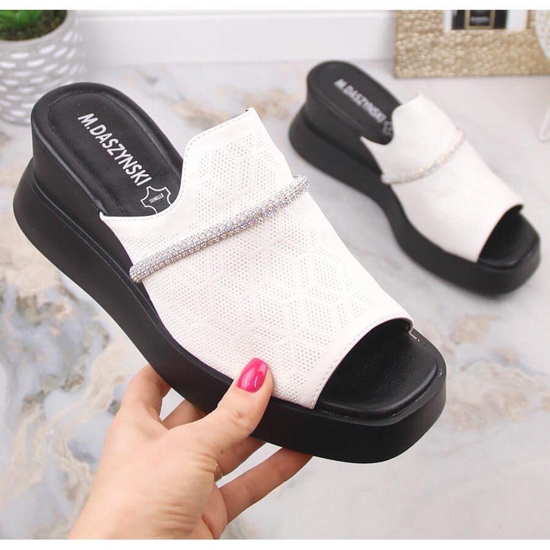 M. DASZYŃSKI Sandálias de cunha femininas brancas M.Daszyński SA209-2 branco 1