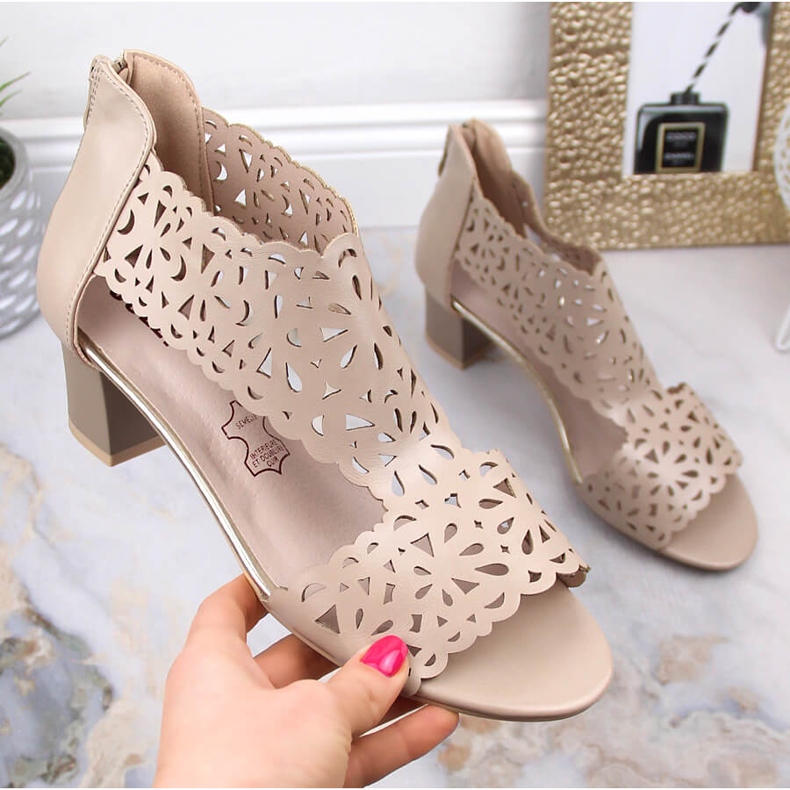 Sandálias de mulher bege vazadas no poste Jezzi RMR1954-8 1