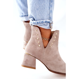 Lewski Shoes Botas de camurça femininas com recortes Lewski Cappuccino 3074 / B bege 3