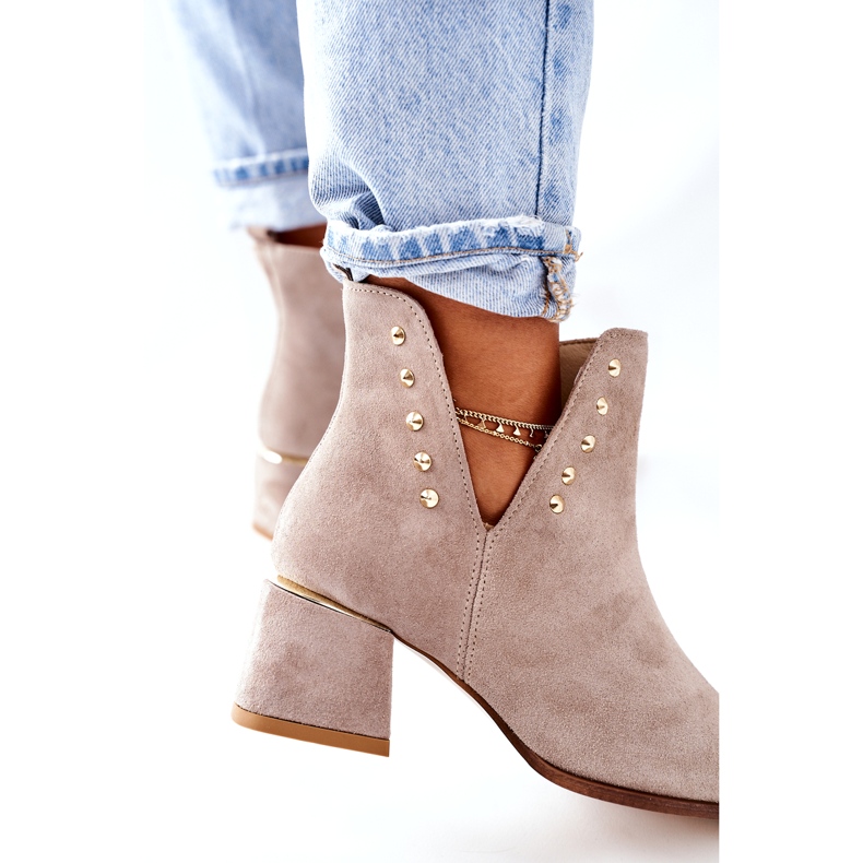 Lewski Shoes Botas de camurça femininas com recortes Lewski Cappuccino 3074 / B bege 3