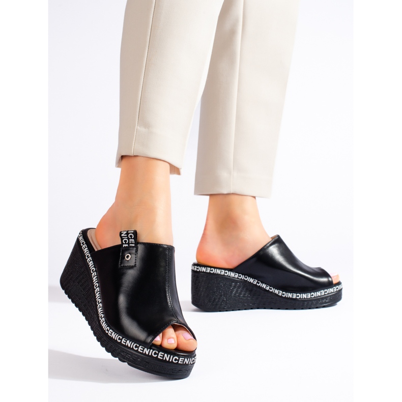 Chinelos de cunha Shelovet pretos de mulher 2