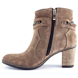 Olivier Botas com corrente Megi bege 1