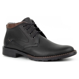 Polbut Botas pretas isoladas C16 preto 2