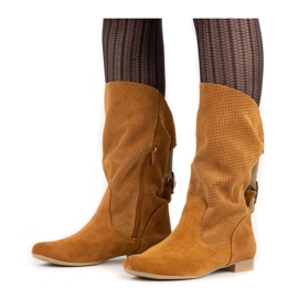 Olivier A céu aberto, Elena botas vermelhas laranja 1