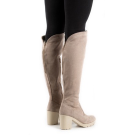 Olivier Botas isoladas de camurça bege Margaret no poste 1